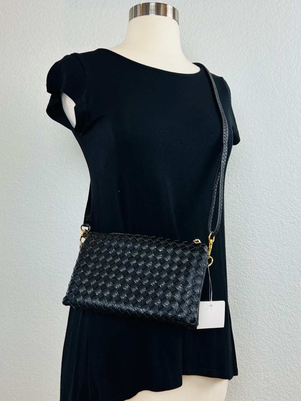 NWT Woven Crossbody Bag Black Vegan Leather Adjustable Removable Strap Wristlet